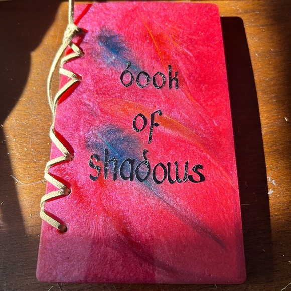 New red resin book of shadows- embedded feathers-add the ink set - Picture 11 of 13